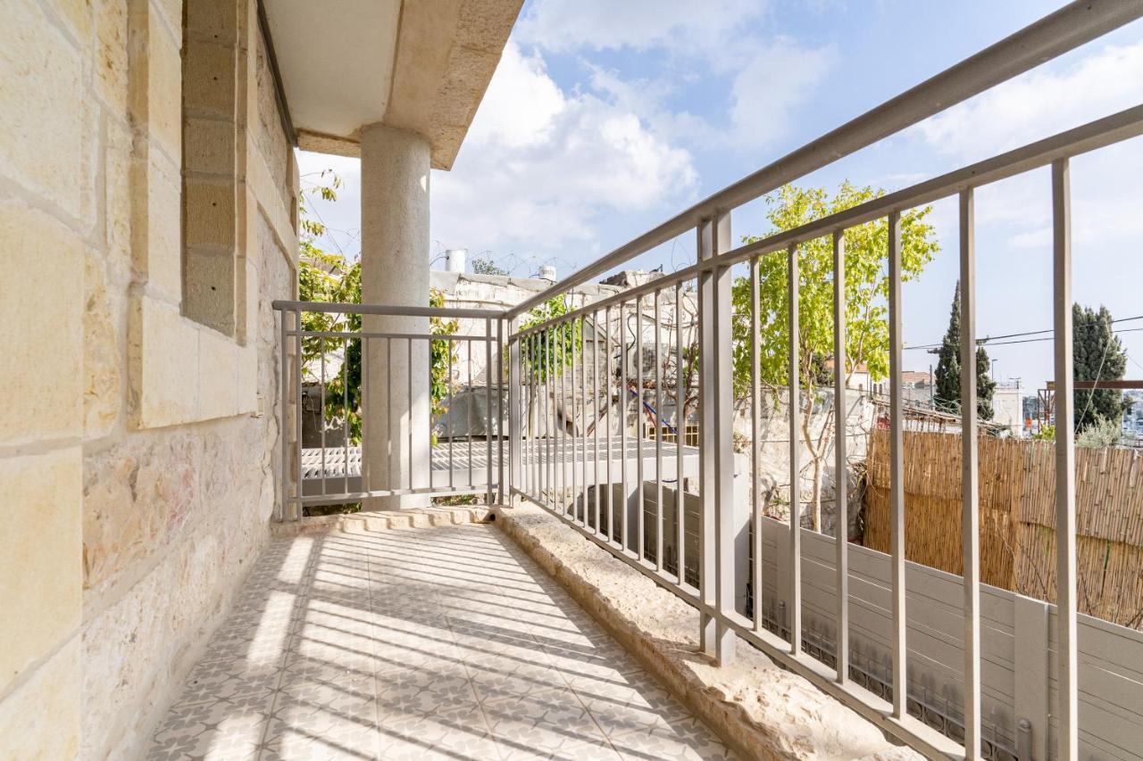 The Haneviim Suites - Isrentals Gerusalemme Esterno foto